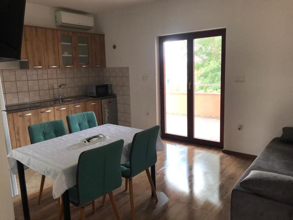 Holiday Apartment Lungomare Privlaka  Buitenkant foto